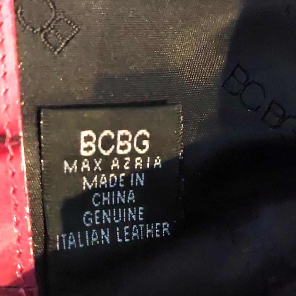 BCBG Maxazria magenta vintage clutch lItalian Leather purse also has strap - Picture 6 of 8